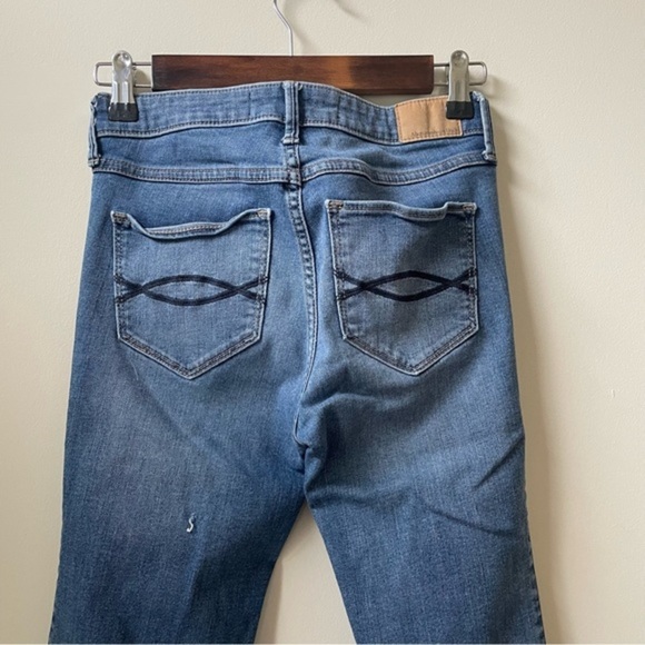 Abercrombie & Fitch Straight Leg Mid-rise Jeans - Picture 7 of 7